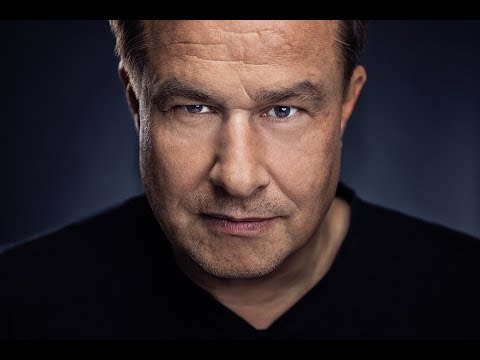 LARS REICHOW  Trump Song