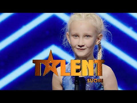 , title : 'Aino, 6, ennen lavalle menoa: "Mua pelottaa tosi paljon" | Talent Suomi | MTV3'