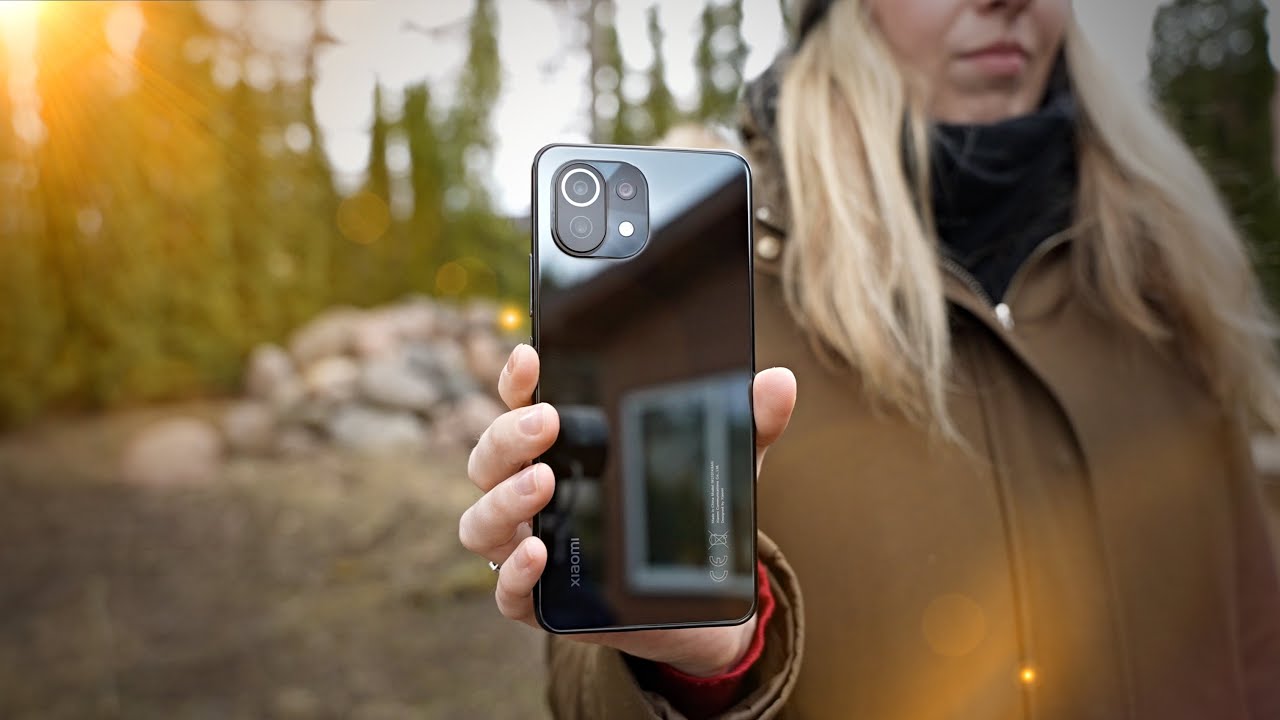 Xiaomi Mi 11 Lite Review - Great Phone But the Competition is Stiff