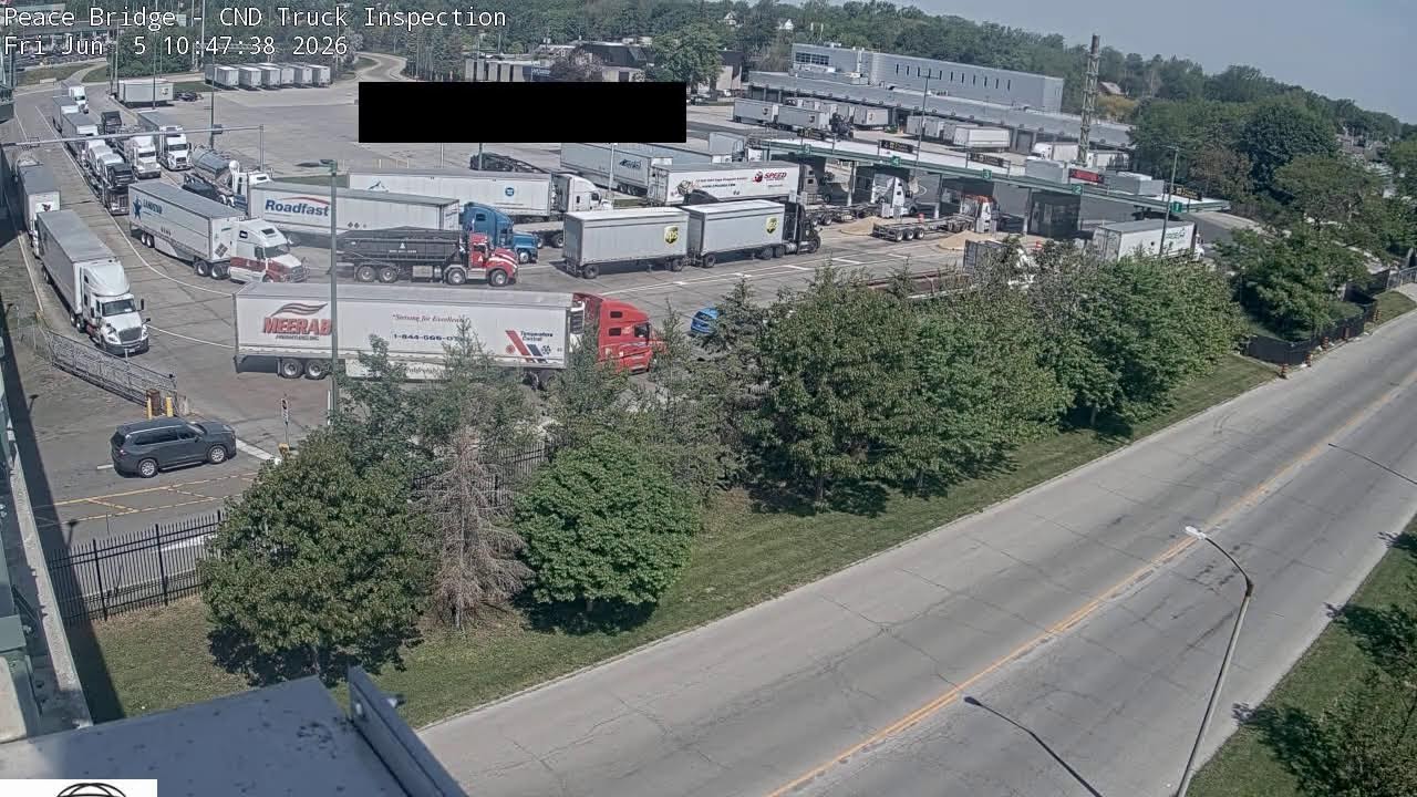 Live webcam view of Inspección de camiones del Peace Bridge
