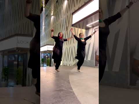 Bullet or ChammakChallo❓🔥#viralshorts#viralshort#bhangra#trendingshorts#shortsvideo#youtubeshort