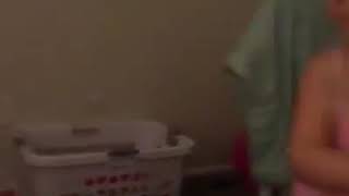 GIMME YOUR FUCKIN MONEY