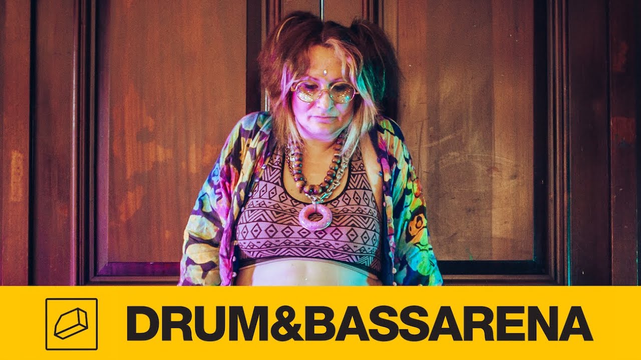 Mandidextrous - Trust The Lasers