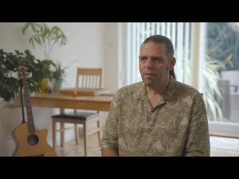 Leaving a gift to the MS Society in your will