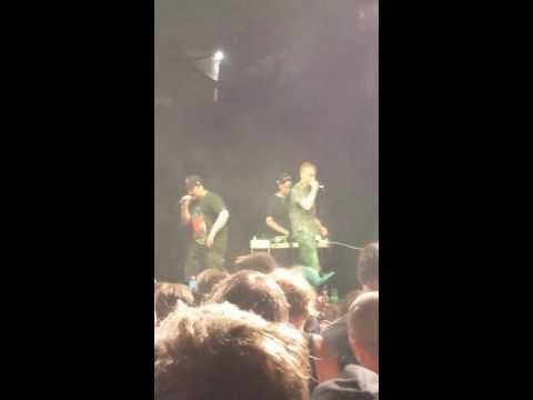 Shark Emcee ft. Andreas Del Grosso-Fattèll' 'na risat'! @Playsummer - 03-08-2013 -