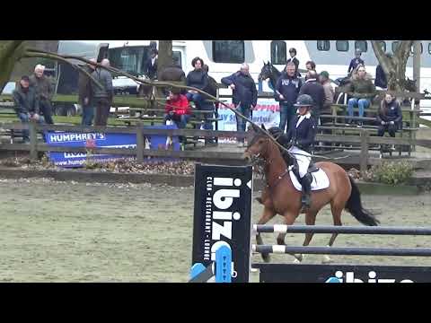 La fayette ( v. Lascadell ) jumps 1.10m