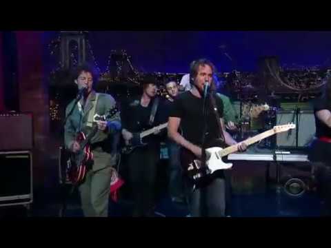 Broken Social Scene - Fire Eye'd Boy (David Letterman)