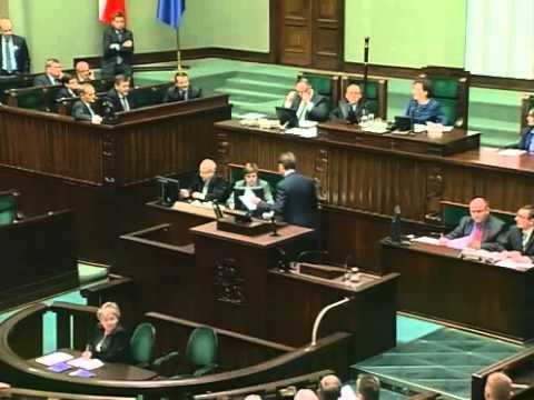 [327/364] Ewa Kopacz: Takie jest prawo klubu. Ogłaszam 15-minutową......