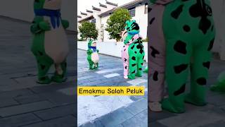 Download lagu Komedi badut kodok salah peluk ⁉️ #comedy #dubbing #komedi mp3 Download lagu Komedi badut kodok salah peluk ⁉️ #comedy #dubbing #komedi mp3