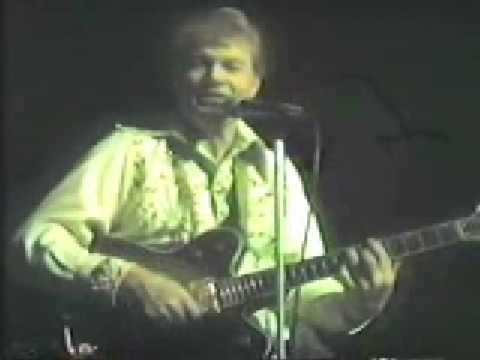 Rusty Draper "White Silver Sands" live @Wharf 01-03-81