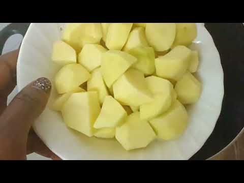 COOKING ONE OF THE BEST LOCAL DISH IN KENYA (GITHERI)