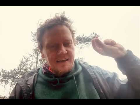 Anche tu sei collina Cesare Pavese.  Afternoon reading in italiano and English.  Kivet.