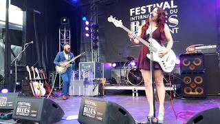 Danielle Nicole - Hot Spell