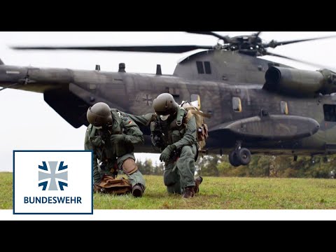 Aus der Schusslinie | Kampfretter versorgen Verwundete | Bundeswehr