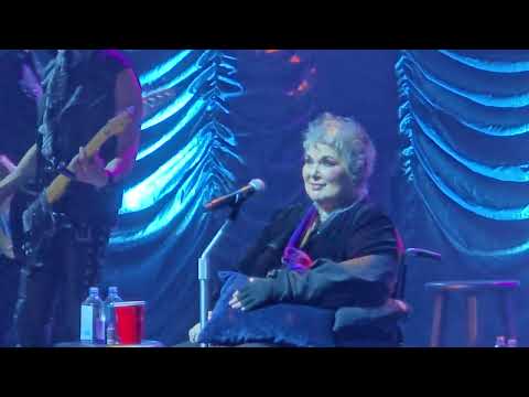 Nancy and Ann Wilson "These Dreams" Edmonton - March 21, 2025