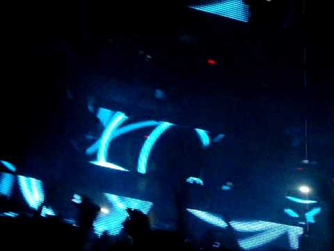 Afrojack at Pacha NYC Bounce Little Kitty ;) 12/29/11