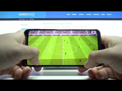 Pro Evolution Soccer: Pixel FPS gameplay on LG G8s ThinQ - Device Test