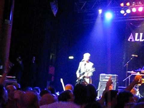 From The Jam  - All Mod Cons (opening song) - Clapham Grand London 1/11/2013