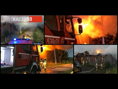 Pożar stolarni w Nowcu. Z ogniem walczyło 11 zastępów straży pożarnej.