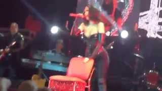 Natalia Oreiro &quot;Caliente&quot; (en vivo en Rostov del Don)