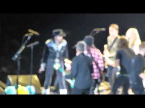 Foo Fighters -  Let It Rock (W/ Lemmy,Slash & Zack Wylde,) (The Forum,Los Angeles CA 1/10/15)