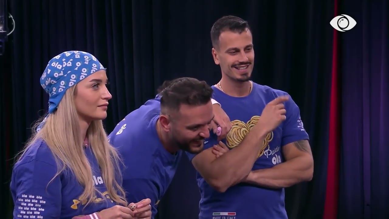 Brikena prezanton pikturën e saj: Këtë e kam krijuar për motrën time…