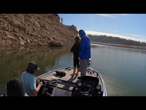 Bass fishing lake Nacimiento, with the family