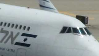 preview picture of video 'Elal Airlines Boeing 744 taxing to gate at terminal 3 Bengurion airport-Israel'