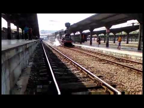 Trenul Calugareni In Gara de Nord Bucuresti - 14.06.2014