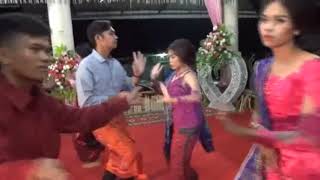 Download lagu Kerja Tahun Pergendangen 2019 Aron Tarigan & Adu Perkolong-kolong'Ngerayu Pindo Tarigan' mp3