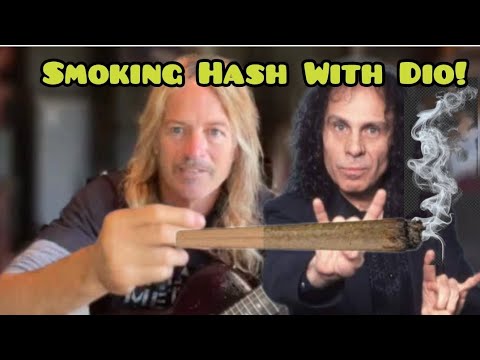Doug Aldrich on Smoking The Good Stuff With Dio & Plays some Classic Whitesnake & Dio Guitar Riffs!
