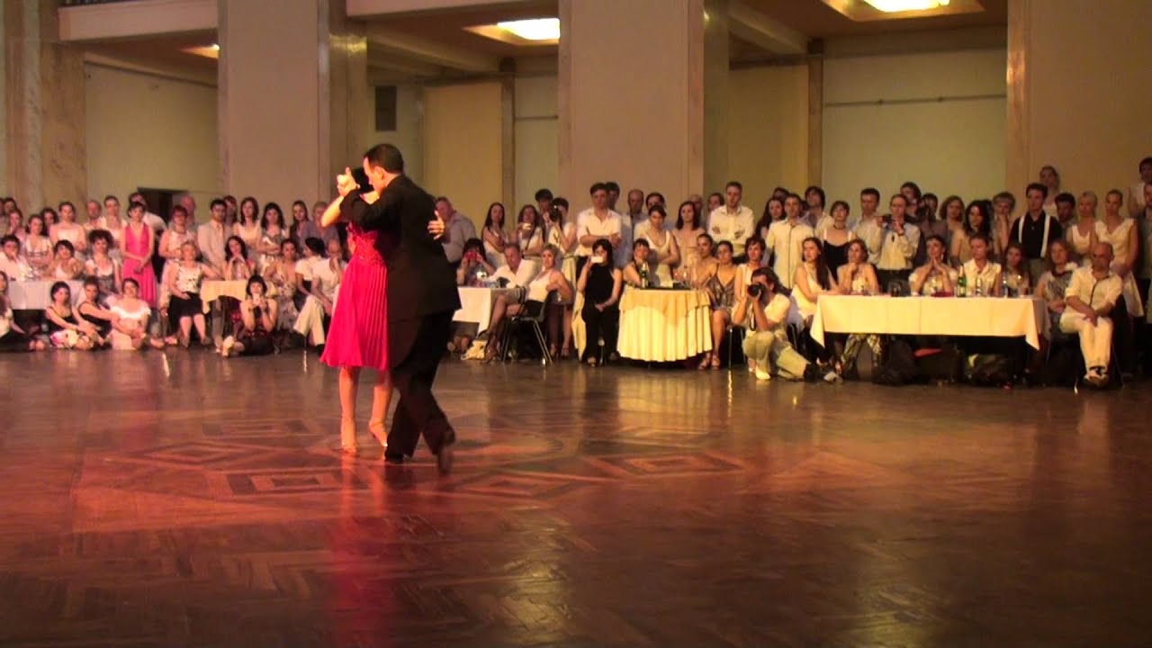 Esteban Moreno & Claudia Codega