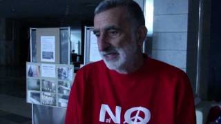 La protesta di  Renato Accorinti per l'archivio storico di Messina