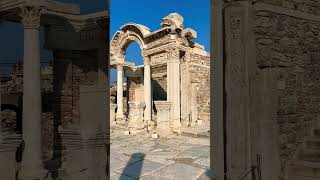 Ancient Ruins of Ephesus, Türkiye. #walkingtour #ancienthistory #ruins