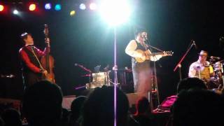 Tiger Lillies Live στο προαύλιο (Badminton)-In Her Room (5-7-2010)