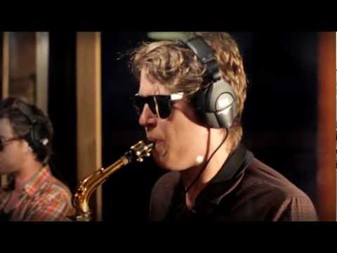 Woohoo Revue - El Torero - Studio & Live