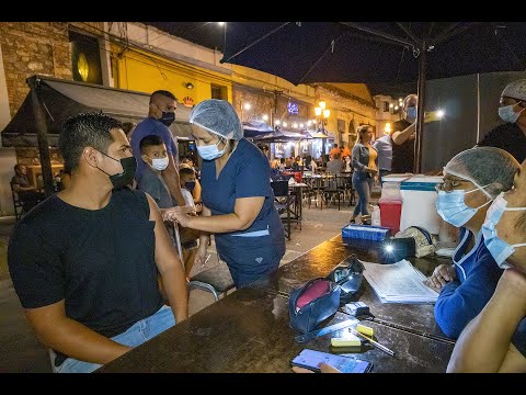 El Gobierno promueve la vacunación con puestos en puntos estratégicos