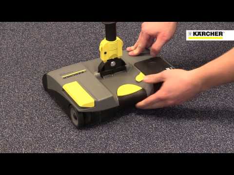 Kärcher EB 30/1 Li-Ion - Electric Broom | Kärcher Professional UK