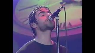 Oasis - It's Gettin' Better Man!! (Live at GMEX Arena, Manchester, 14 December 1997) Song 12