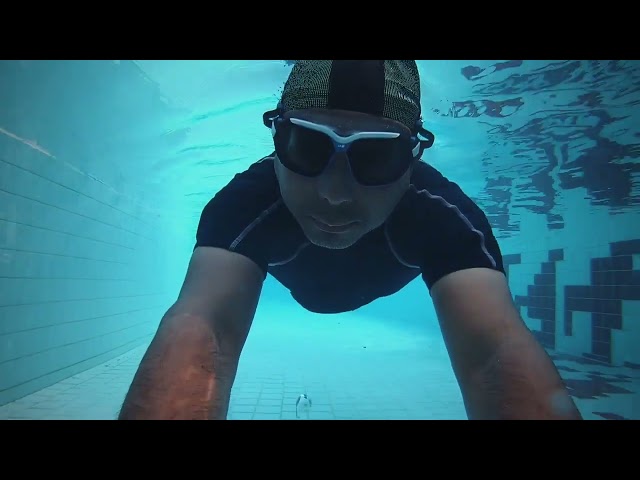 سكوتر SWII للغوص تحت الماء باللون البرتقالي