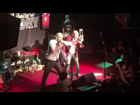 STEVE JOBS vs BILL GATES - Epic Rap Battles of History Live World Tour 2015 @ The Whisky