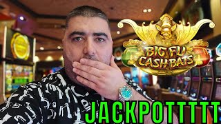 Craziest New Slot Player Hitting JACKPOT At Casino Video