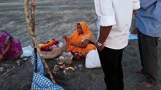 preview picture of video 'Chhath puja at chinchani beach'