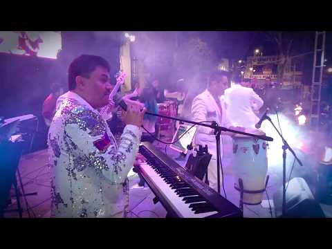 Efrén David ft Incontenible Orquesta en Vivo