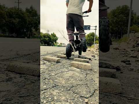 Easily conquering rocky terrain, Livid Bull 1.0's rear independent suspension shines.