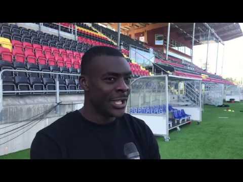 Här blir Sema överfallen av sina gamla lagkamrater