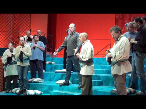 L'italiana in Algeri - Teatro Comunale di Bologna - "delle donne l'arroganza" Michele Pertusi.MP4