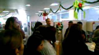 preview picture of video 'Brindis navidad 2010 area tecnica trouble ticket maxcom santa fe coorporativo'