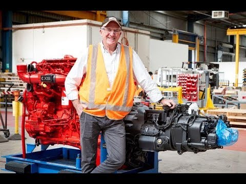 Eaton 3P 32A jungiklis su durų pavara 400 mm P1-32/M4/HI11/SVB-SW (172870) video