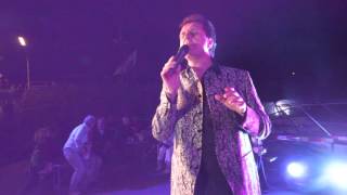 Bobby Rosso und sein Titel Unchained Melody auf dem Hafenfest in Bernkastel-Kues.